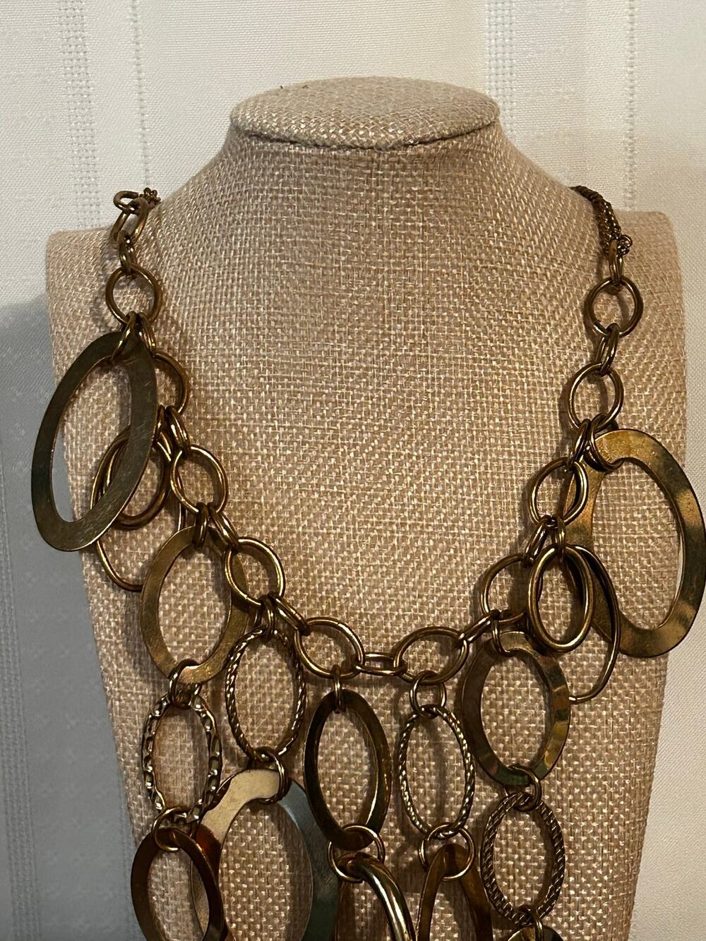 Gold Tone Multi Link Cascading Statement Necklace Interlocking Oval Circle 18 In